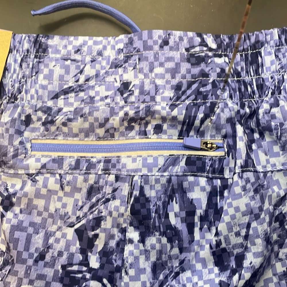 ASICS women's athletic shorts (000149) - Picture 8 of 10